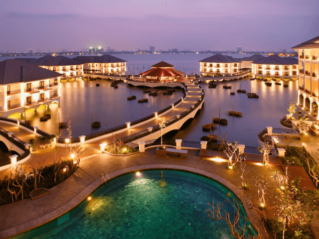 How to Compare Vietnam Tour Packages Before Booking