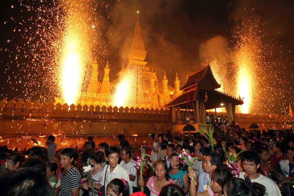 Pha_That_Luang_Festival